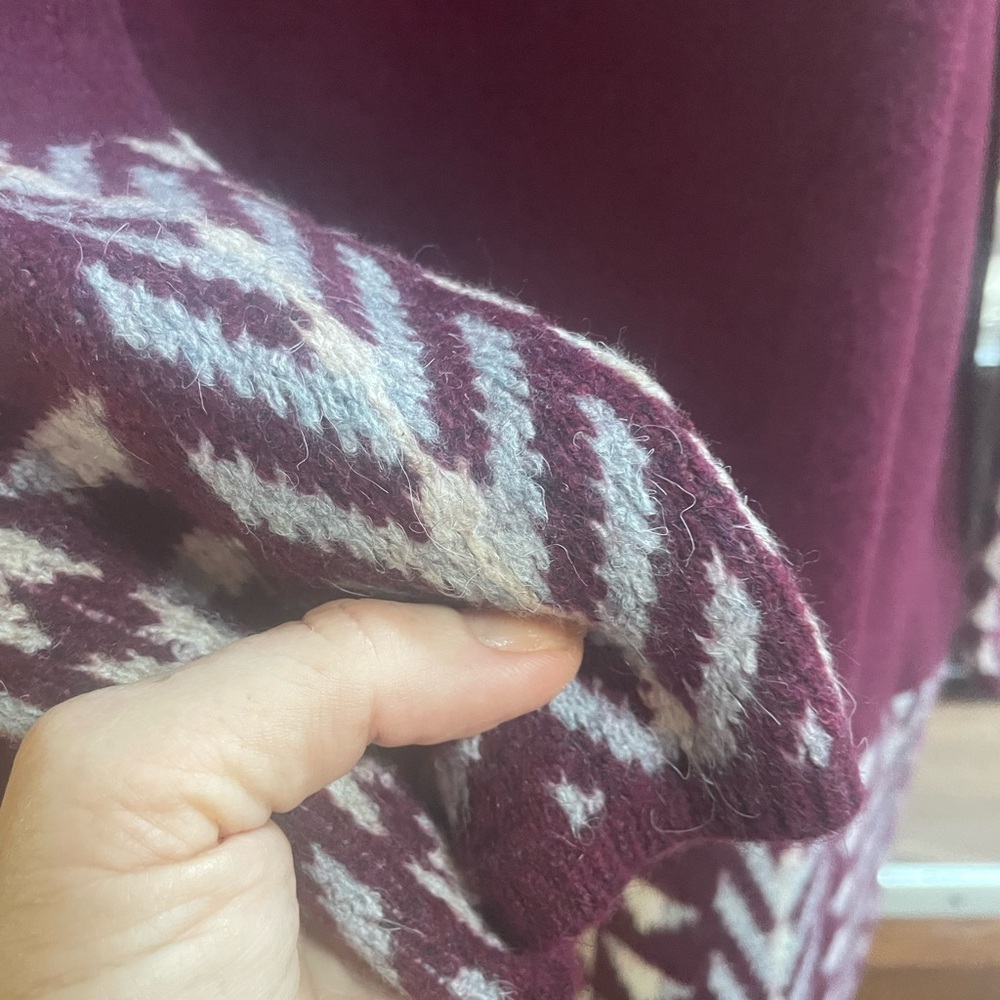 Frye Beautiful Burgundy Cardigan (M)-NWT❤️ - Picture 6 of 8